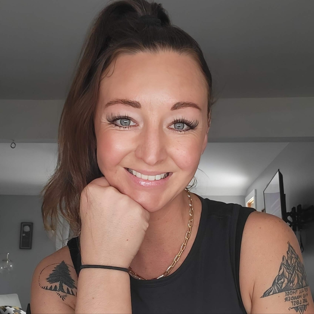 Meet your Posher, Dani.